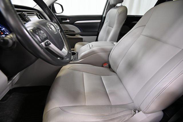 used 2014 Toyota Highlander car, priced at $16,490
