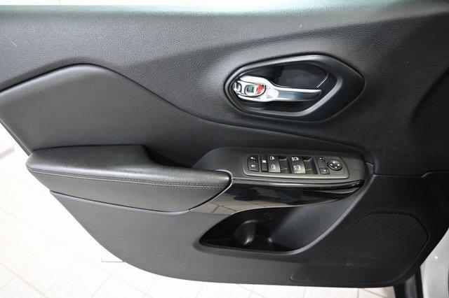 used 2020 Jeep Cherokee car, priced at $20,601