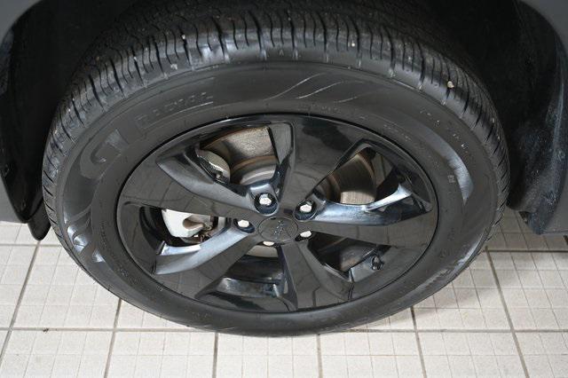 used 2020 Jeep Cherokee car, priced at $20,601