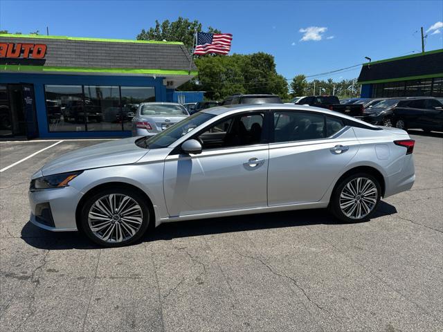 used 2023 Nissan Altima car, priced at $25,900