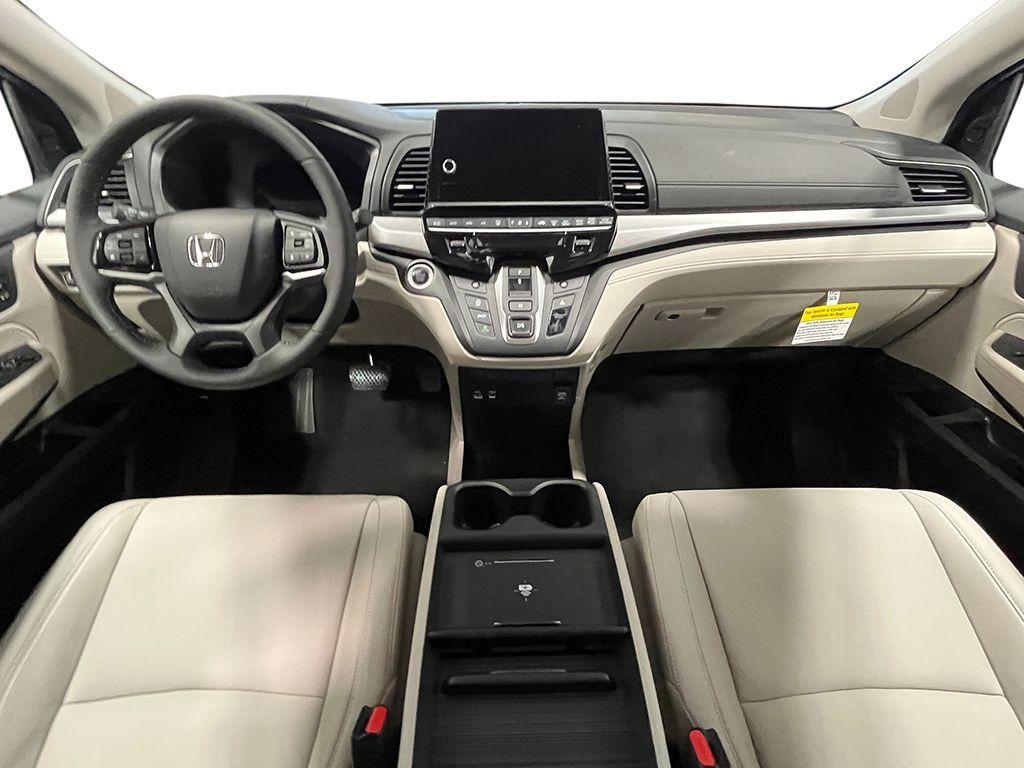 new 2026 Honda Odyssey car, priced at $44,290