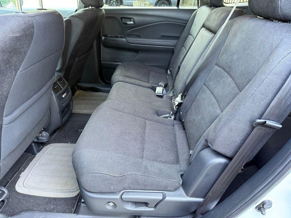 used 2022 Honda Pilot car, priced at $30,995