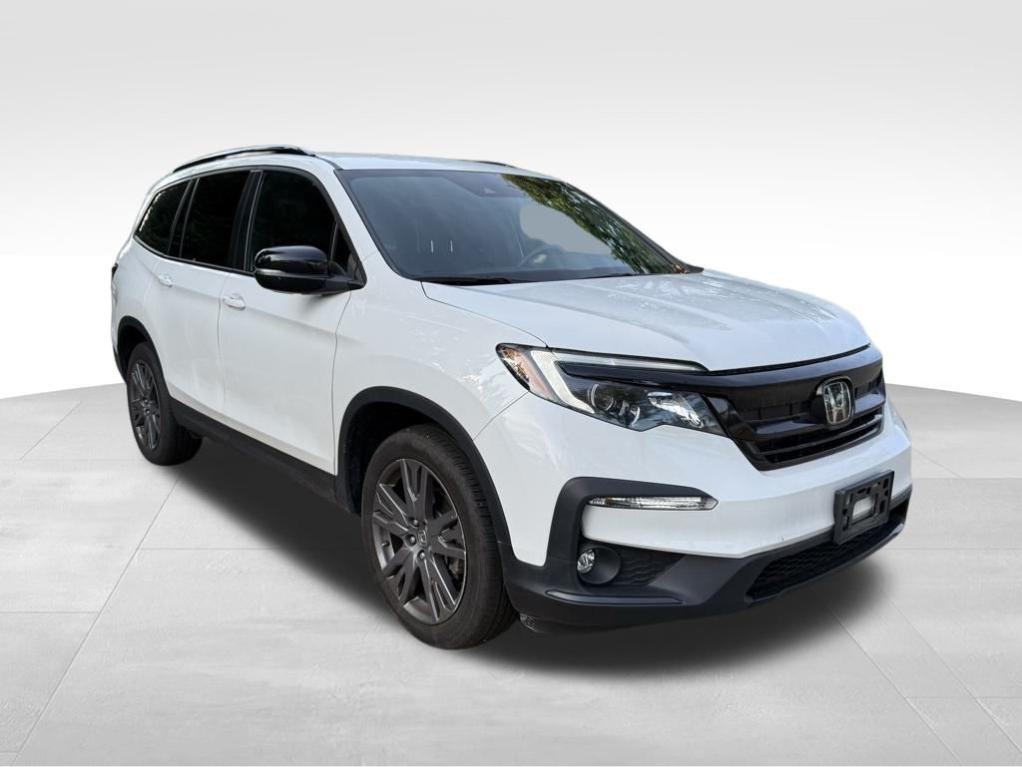 used 2022 Honda Pilot car, priced at $30,995