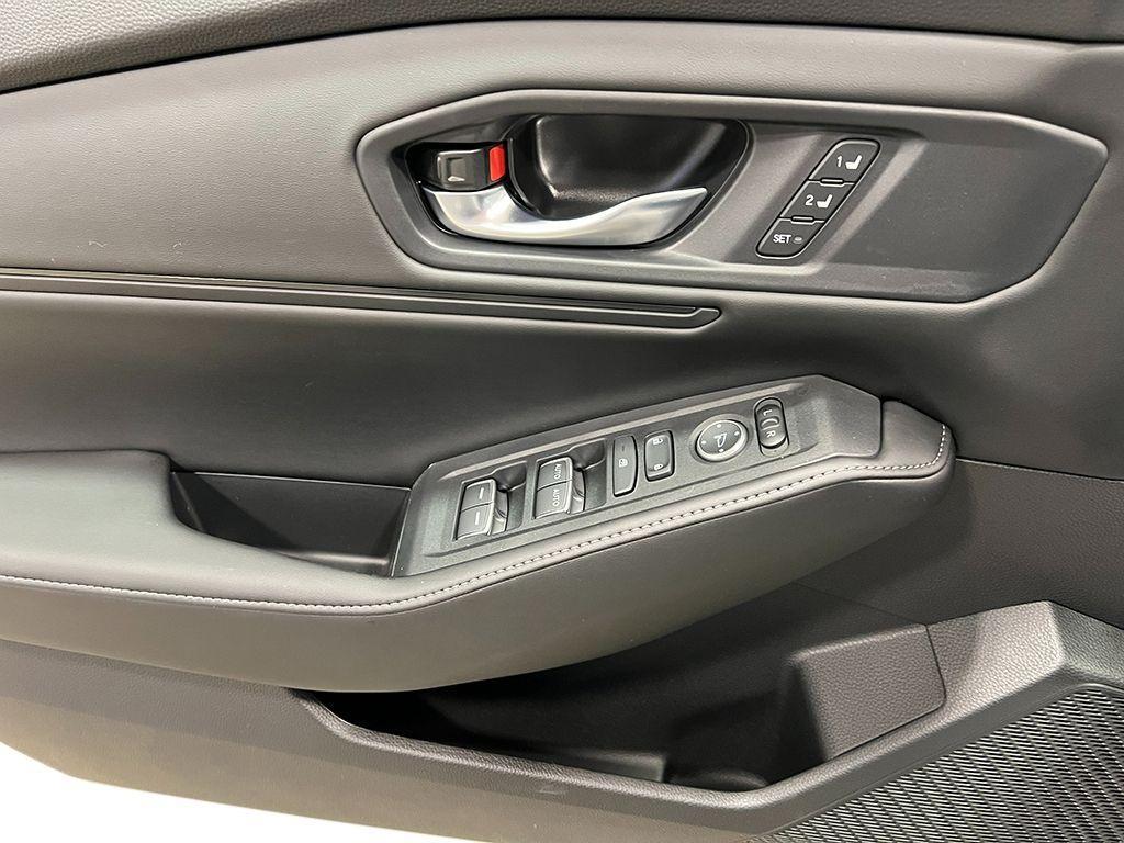 new 2025 Honda Accord Hybrid car, priced at $35,091