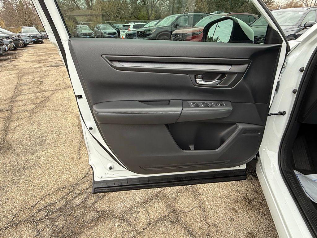 used 2023 Honda CR-V car, priced at $28,595