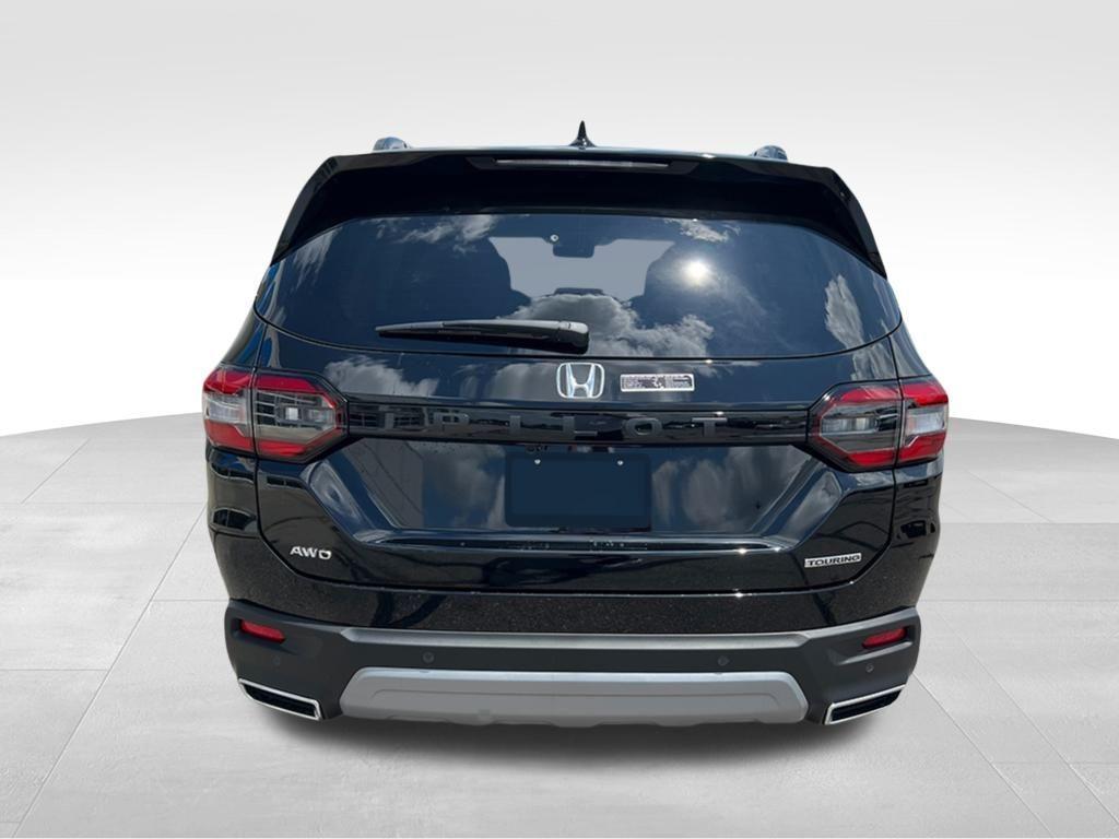 new 2025 Honda Pilot car, priced at $50,220