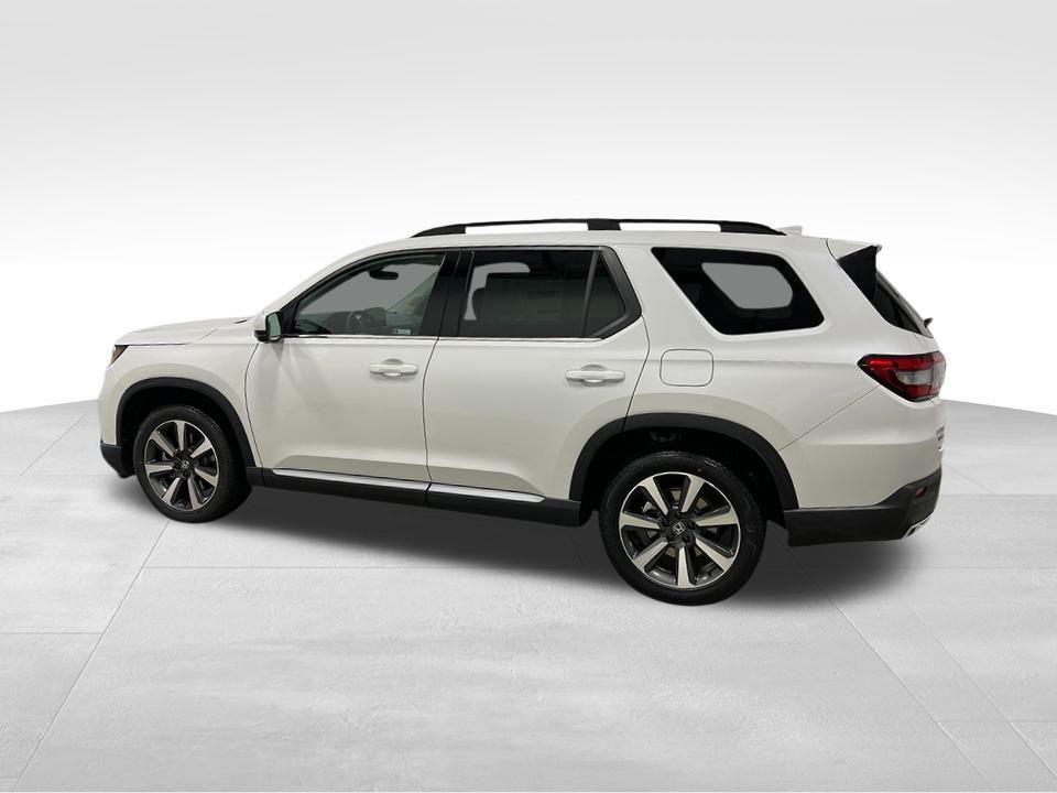 new 2025 Honda Pilot car, priced at $51,493