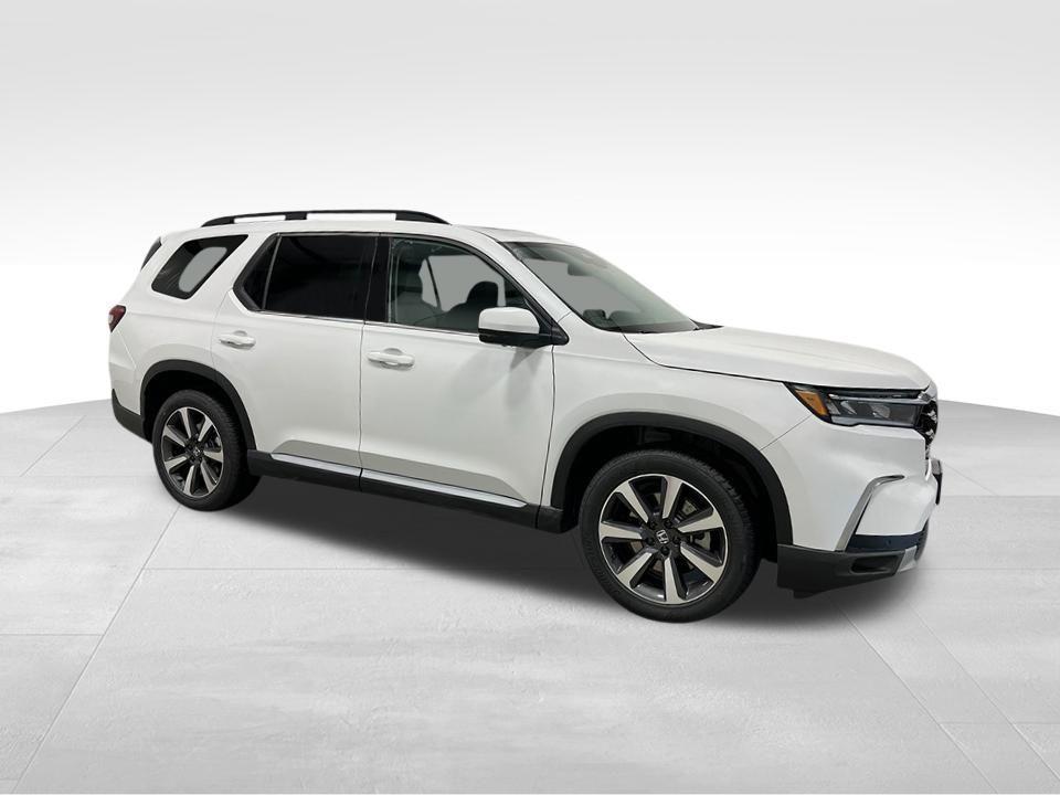 new 2025 Honda Pilot car, priced at $51,493