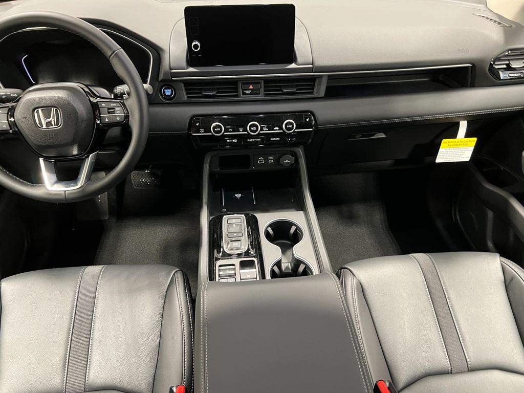 new 2025 Honda Pilot car, priced at $48,546