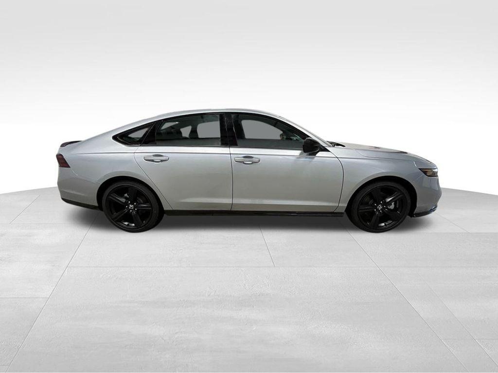 new 2025 Honda Accord Hybrid car, priced at $35,091