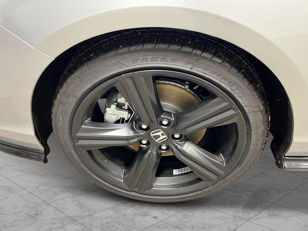 new 2025 Honda Accord Hybrid car, priced at $35,091