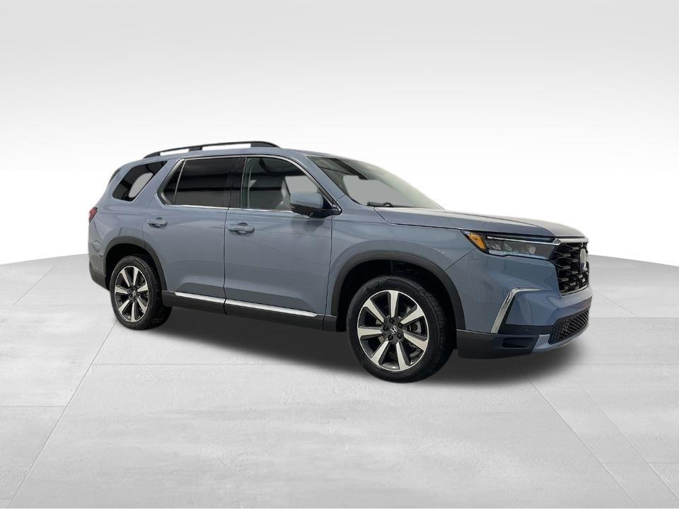 new 2025 Honda Pilot car, priced at $51,448