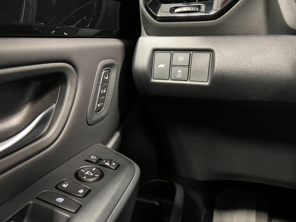 new 2025 Honda Pilot car, priced at $48,676