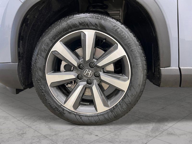 new 2025 Honda Pilot car, priced at $48,546