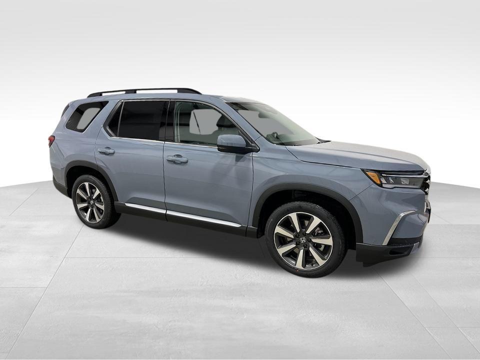 new 2025 Honda Pilot car, priced at $48,546