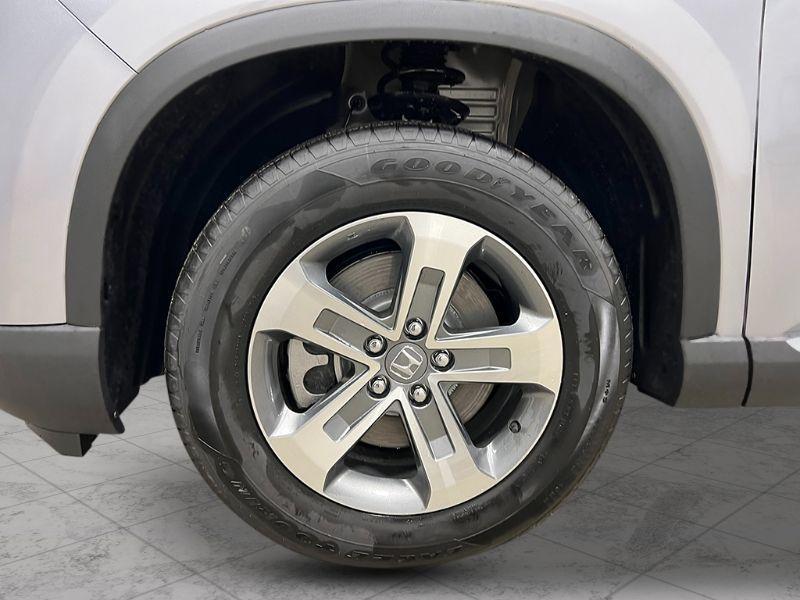 new 2025 Honda Pilot car, priced at $45,111