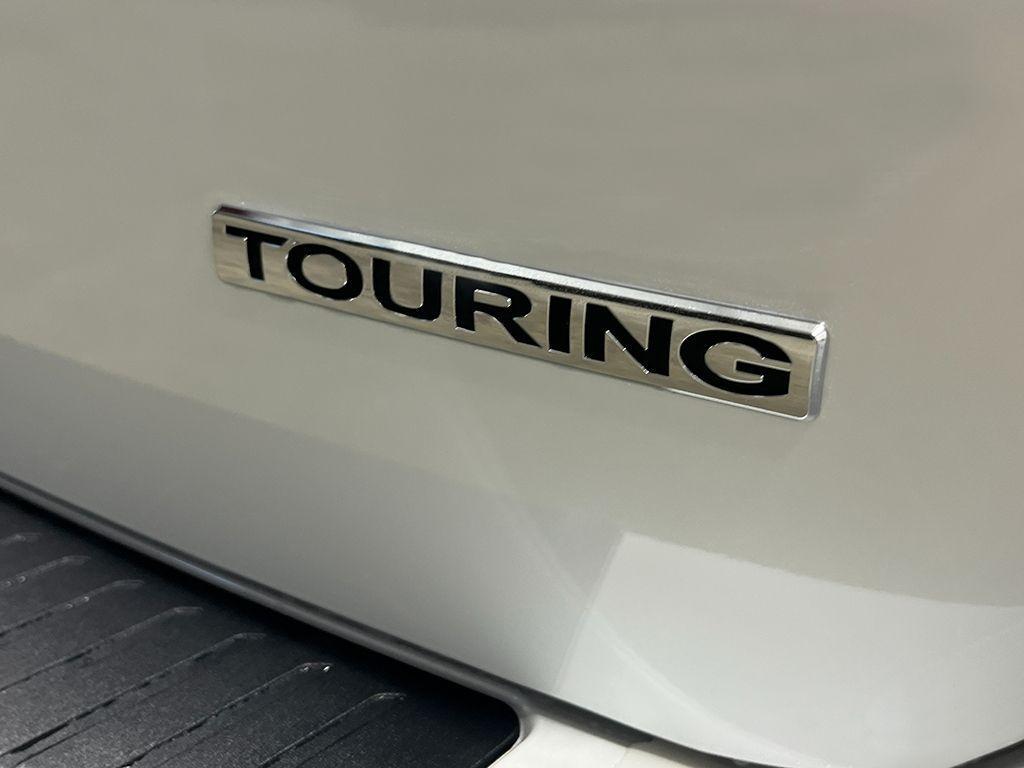 new 2026 Honda Odyssey car, priced at $49,445