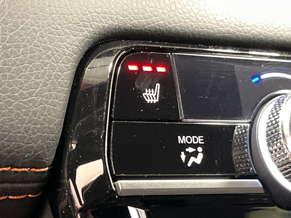 new 2025 Honda Pilot car, priced at $42,650