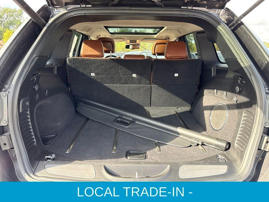 used 2016 Jeep Grand Cherokee car, priced at $18,494