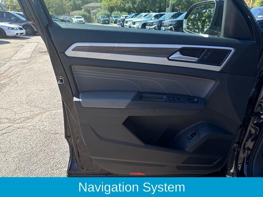 used 2021 Volkswagen Atlas car, priced at $25,999