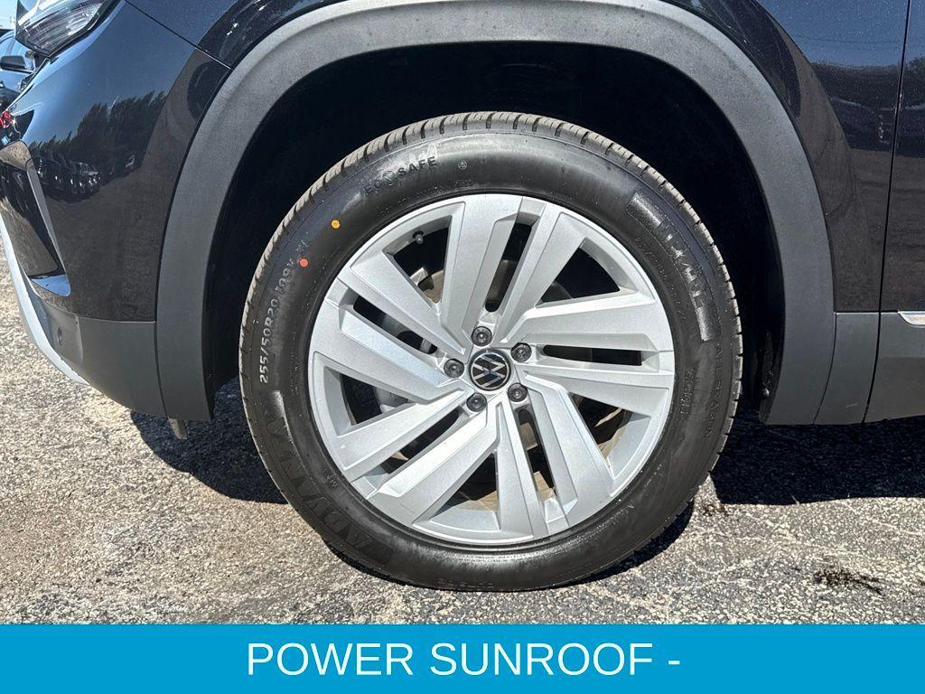 used 2021 Volkswagen Atlas car, priced at $25,999