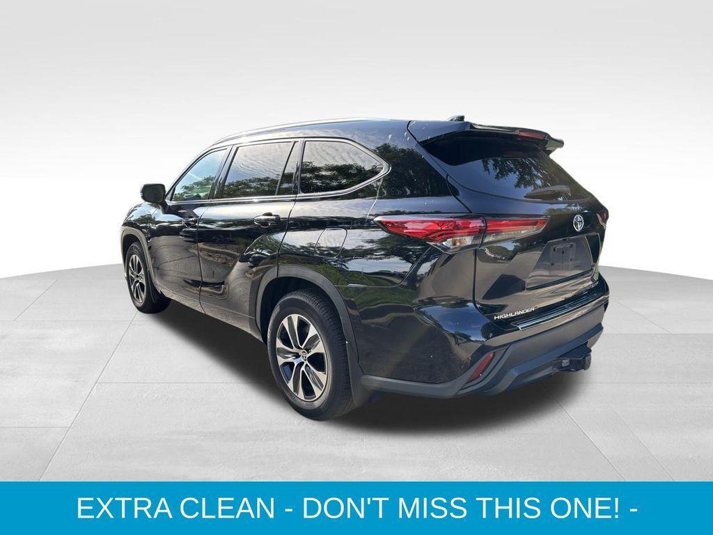 used 2020 Toyota Highlander car, priced at $31,188