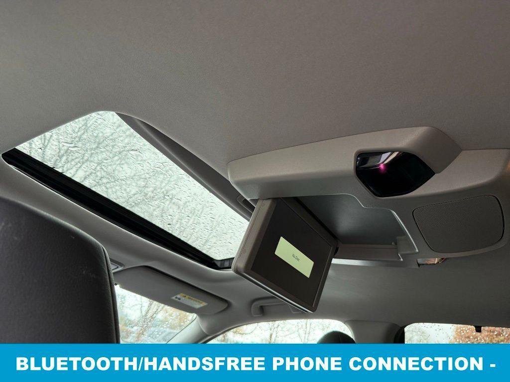 used 2022 Honda Pilot car, priced at $32,999