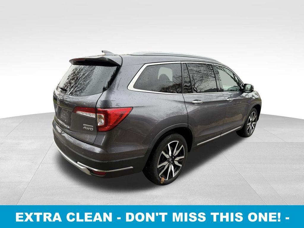 used 2022 Honda Pilot car, priced at $32,999