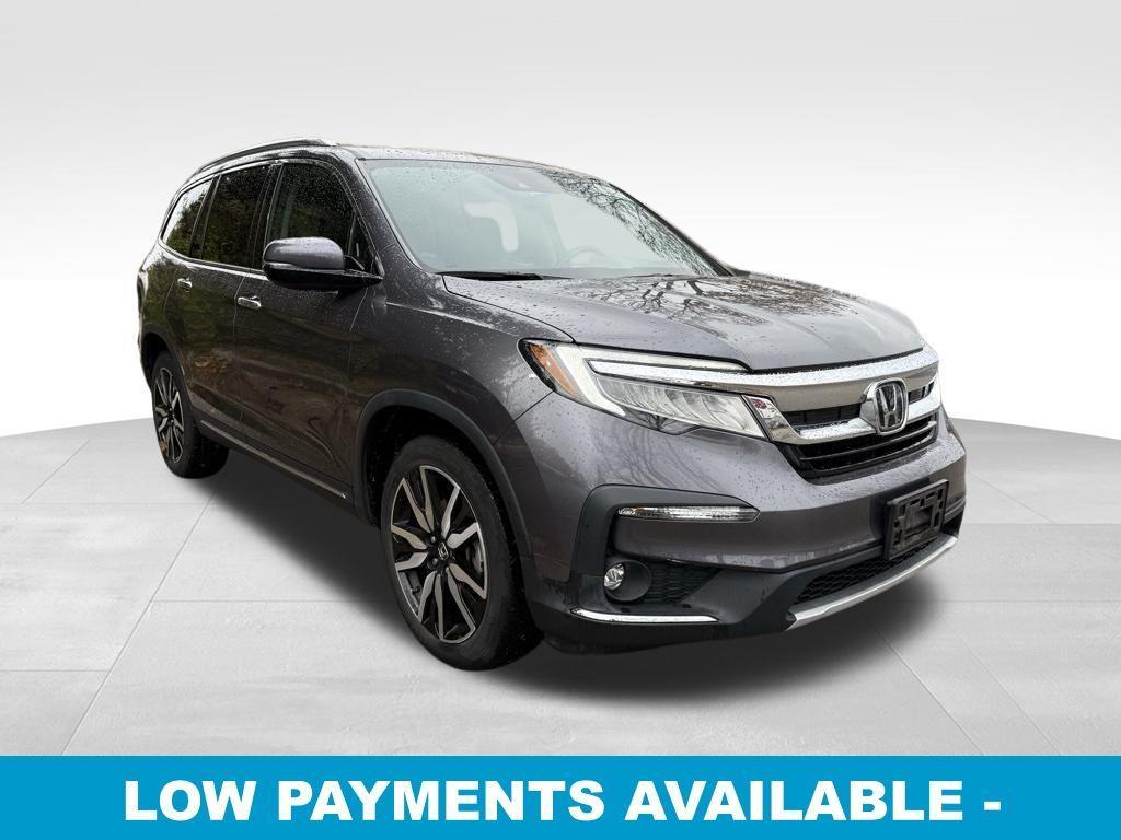 used 2022 Honda Pilot car, priced at $32,999