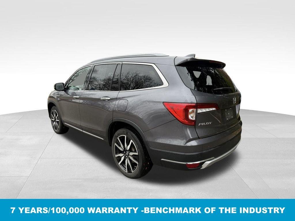 used 2022 Honda Pilot car, priced at $32,999