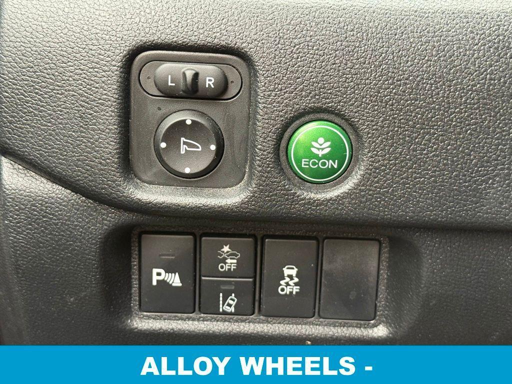 used 2022 Honda Pilot car, priced at $32,999