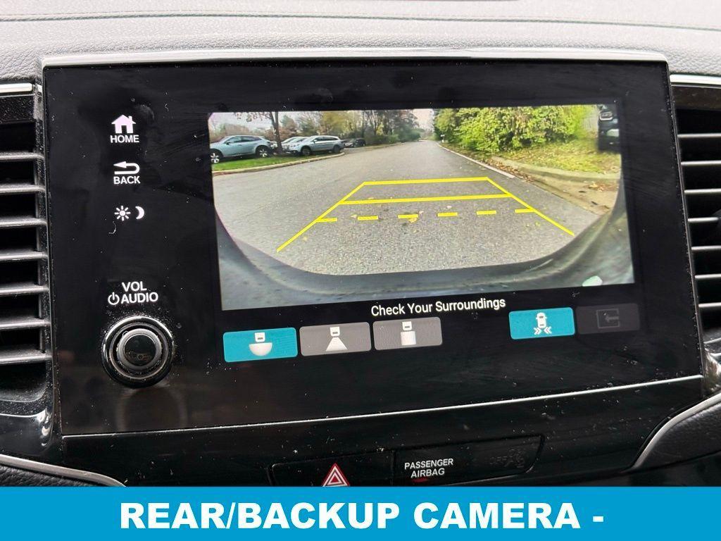 used 2022 Honda Pilot car, priced at $32,999