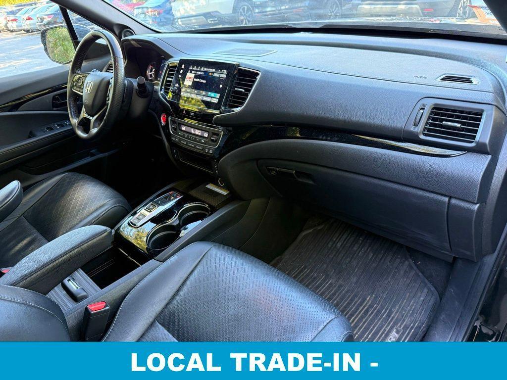 used 2022 Honda Passport car, priced at $32,568