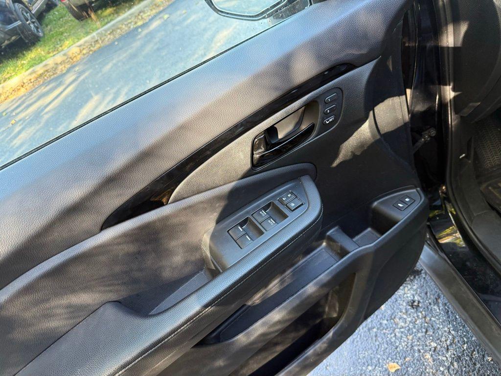 used 2022 Honda Passport car, priced at $32,568