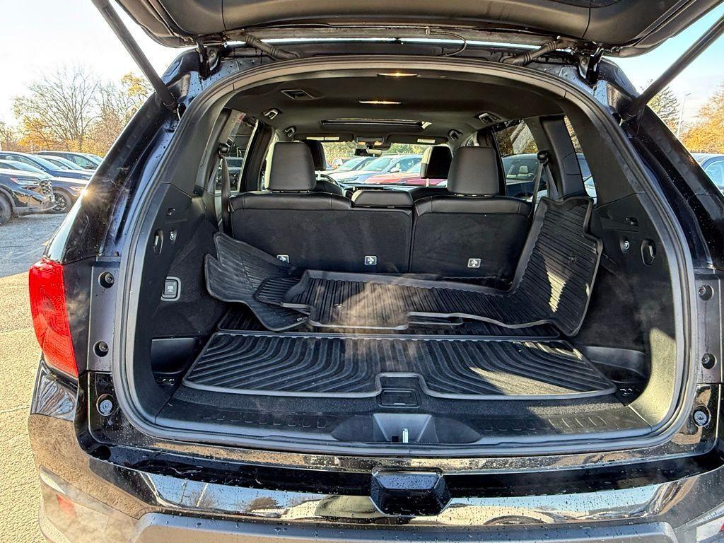 used 2022 Honda Passport car, priced at $31,999