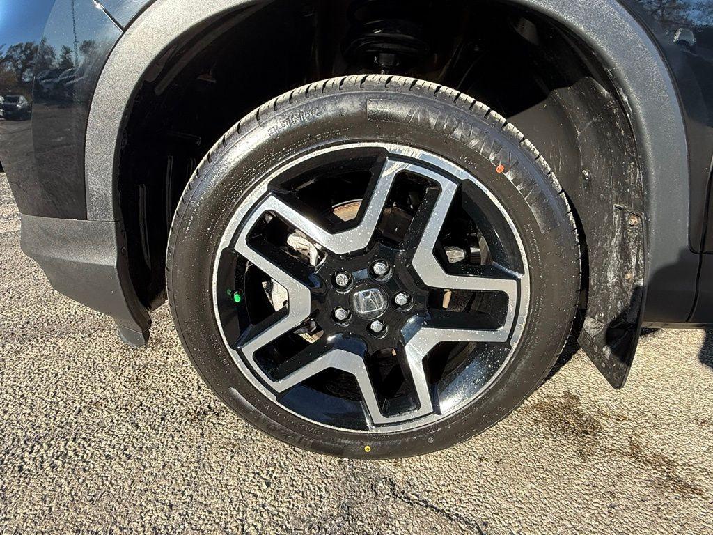 used 2022 Honda Passport car, priced at $31,999