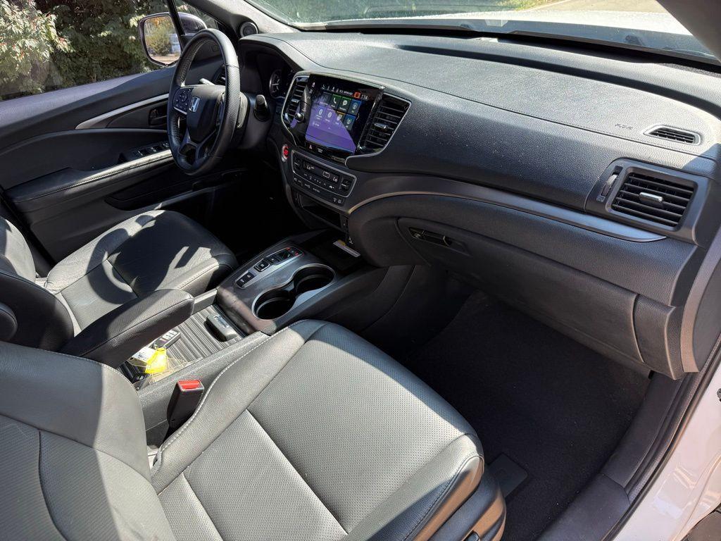 used 2023 Honda Passport car, priced at $33,850
