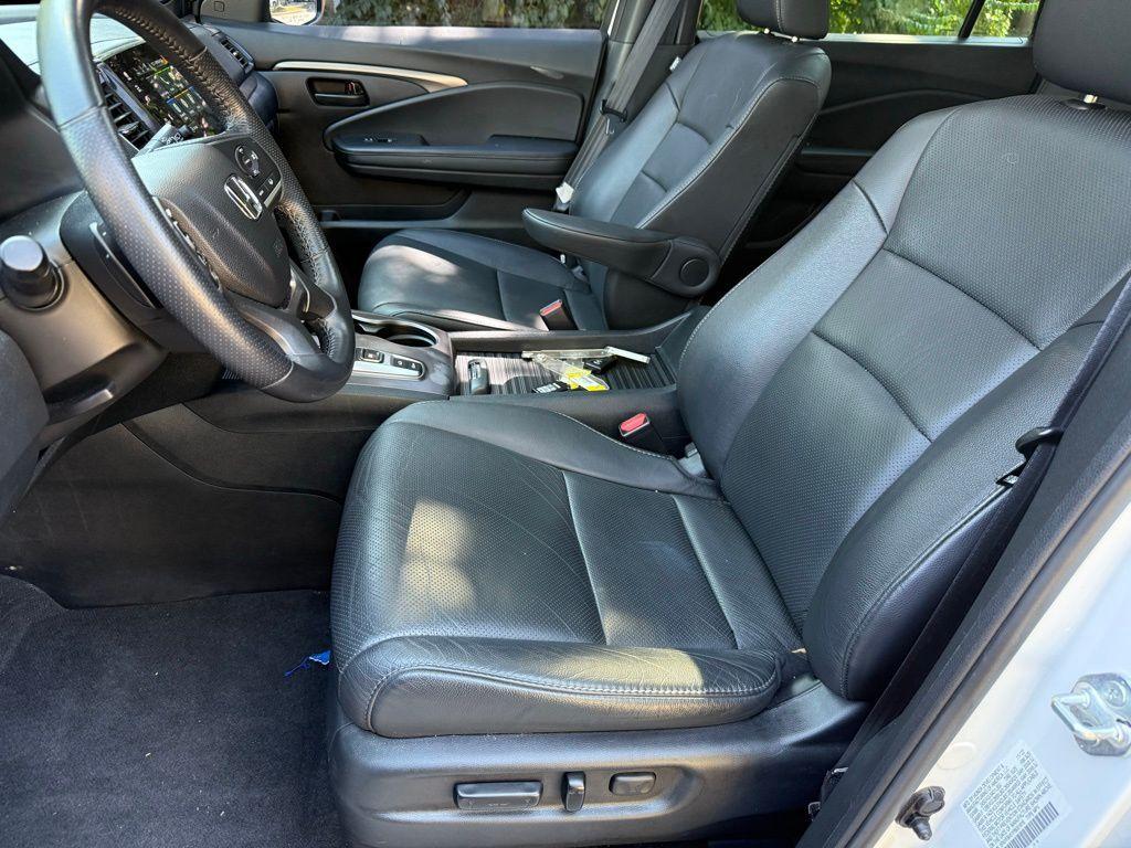 used 2023 Honda Passport car, priced at $33,850