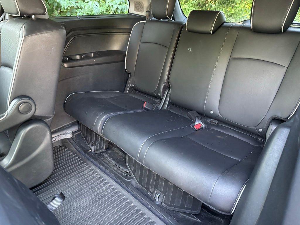 used 2023 Honda Odyssey car, priced at $42,998