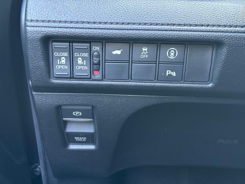 used 2023 Honda Odyssey car, priced at $42,998