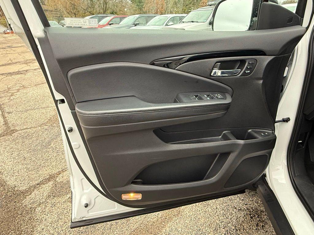 used 2021 Honda Passport car, priced at $27,795