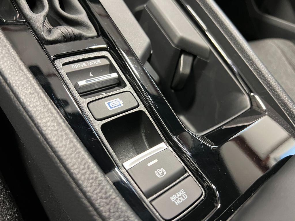 new 2025 Honda Accord Hybrid car, priced at $34,061