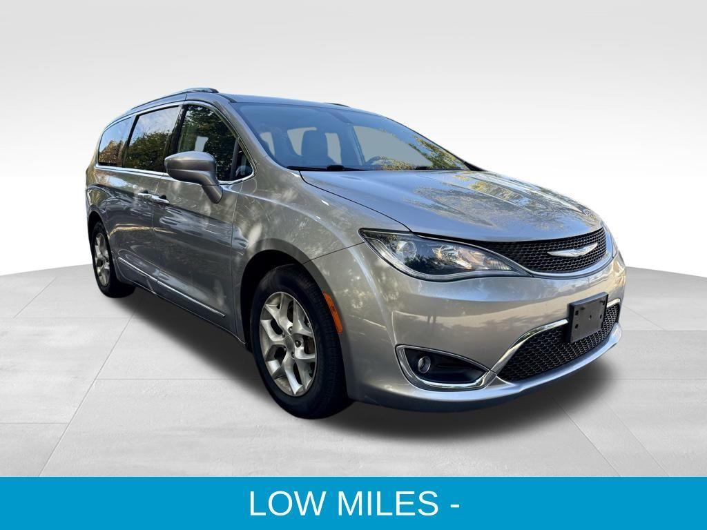 used 2017 Chrysler Pacifica car, priced at $17,575
