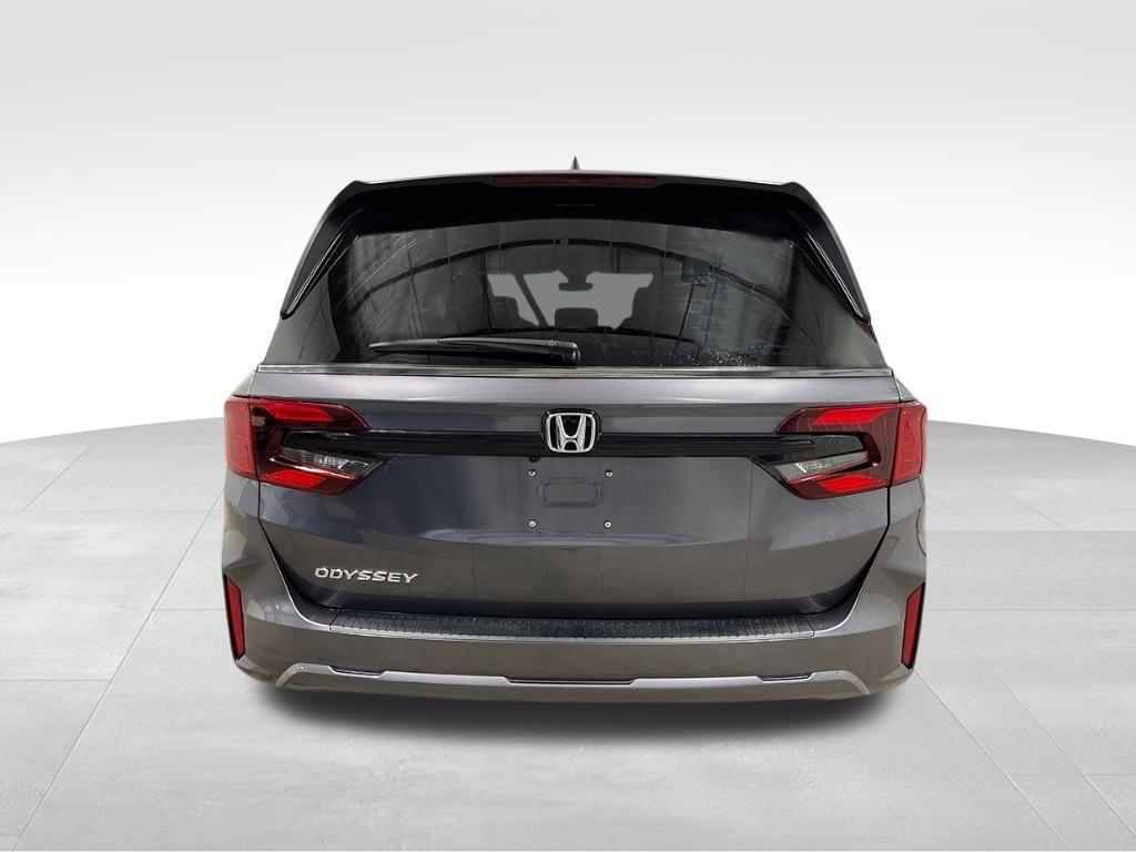 new 2026 Honda Odyssey car, priced at $44,290