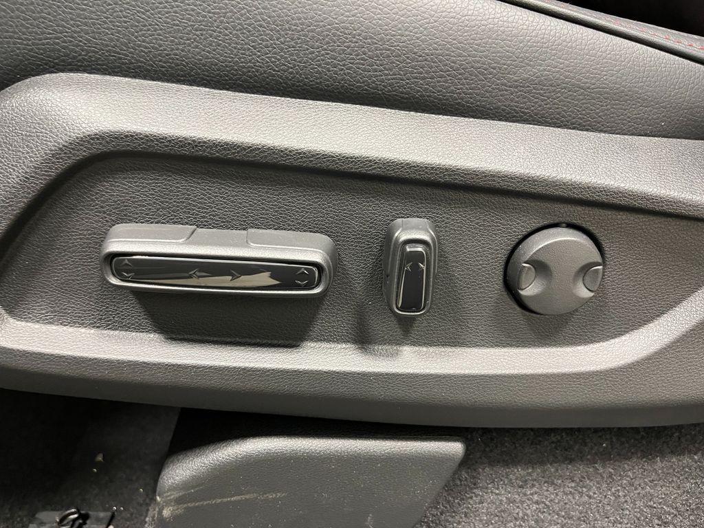 new 2025 Honda Pilot car, priced at $53,292