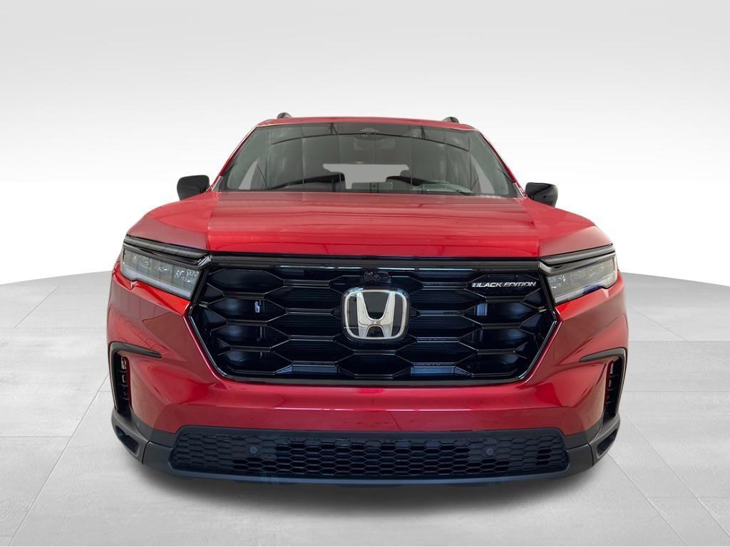 new 2025 Honda Pilot car, priced at $53,292
