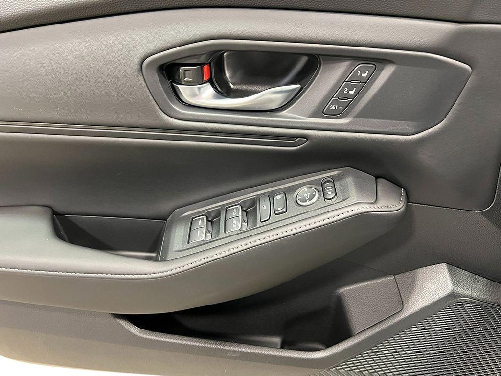 new 2025 Honda Accord Hybrid car, priced at $35,523