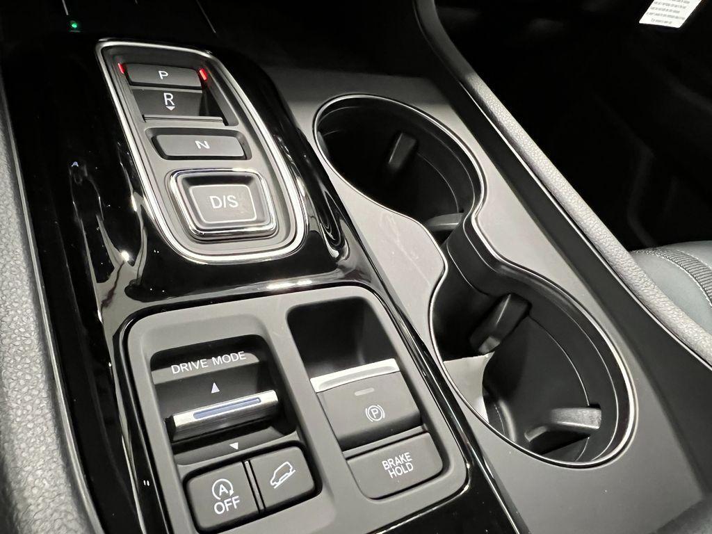 new 2025 Honda Pilot car, priced at $45,111