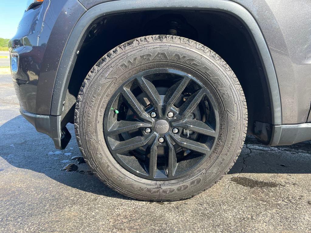 used 2019 Jeep Grand Cherokee car, priced at $19,998