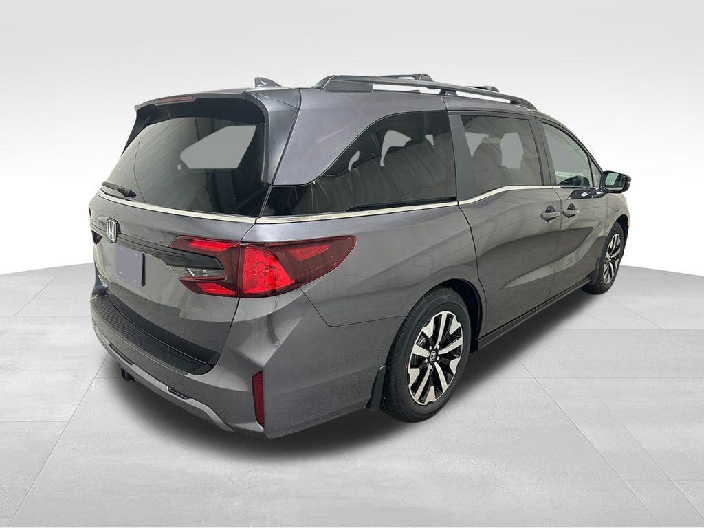 new 2026 Honda Odyssey car, priced at $45,685